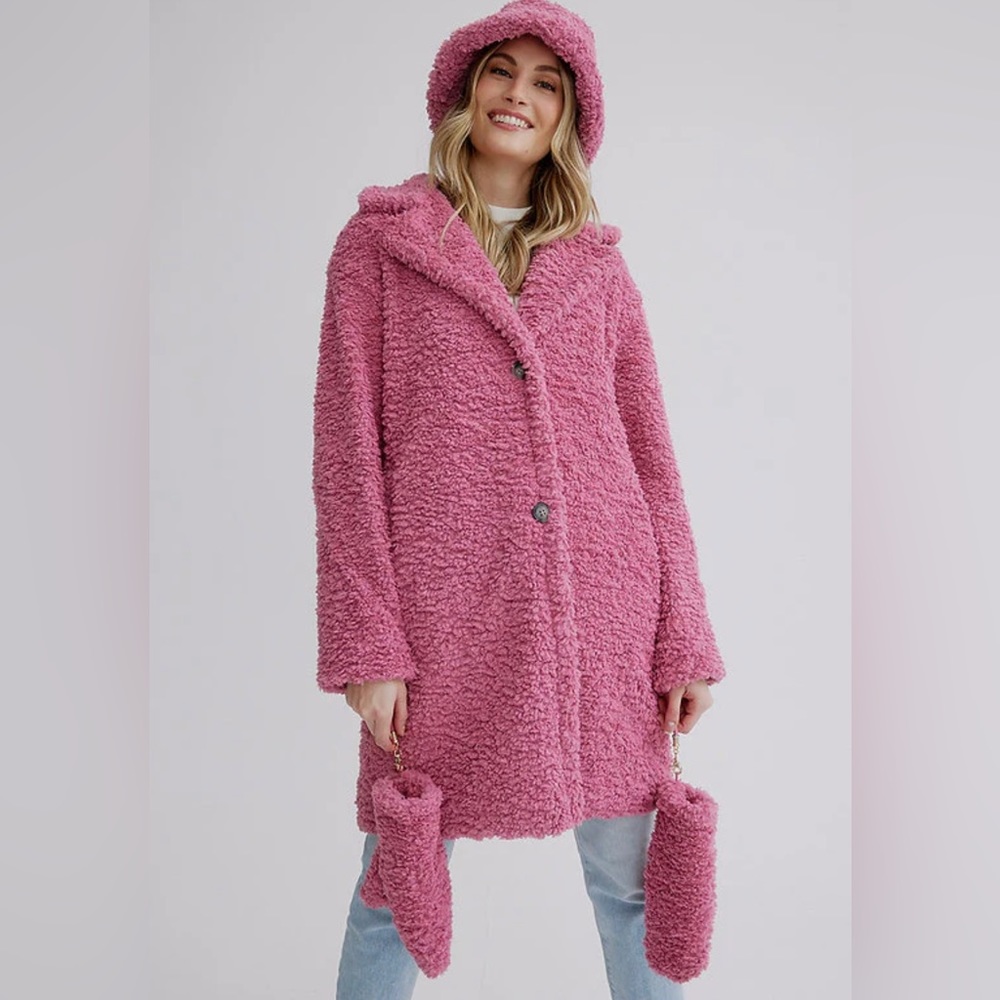 Nikki Jones teddy coat with mittens